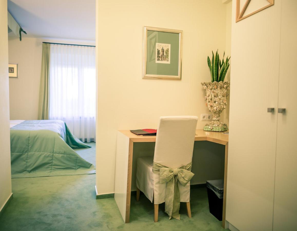 Burg & Gaestehaus By Schwarzenstein Hotel 3*