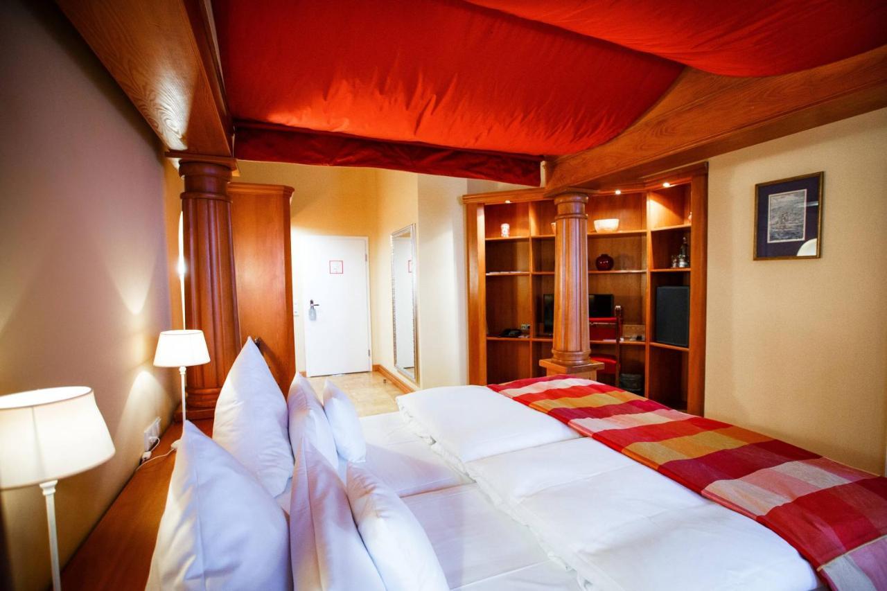 Burg & Gaestehaus By Schwarzenstein Hotel 3*